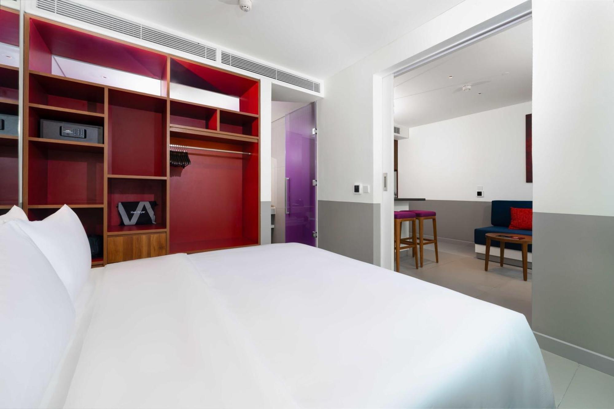 Wink Icon Hotel Danang Riverside - Luxury Suites - 24Hrs Stay & Rooftop Pool Bar Экстерьер фото